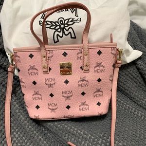 MCM ANYA Top zip shopper